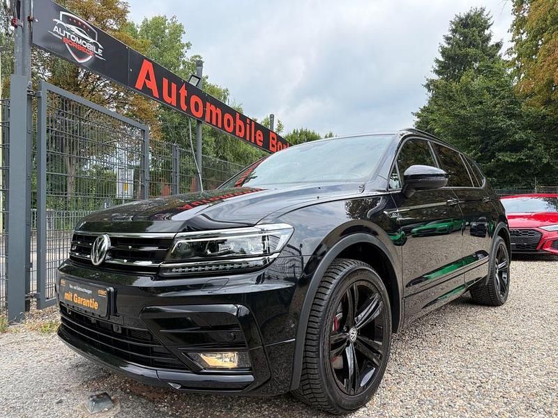 Schwarz Gebraucht 2021 VW Tiguan Allspace R-line SUV | 31.850 € (Superpreis) - Bild 1/4