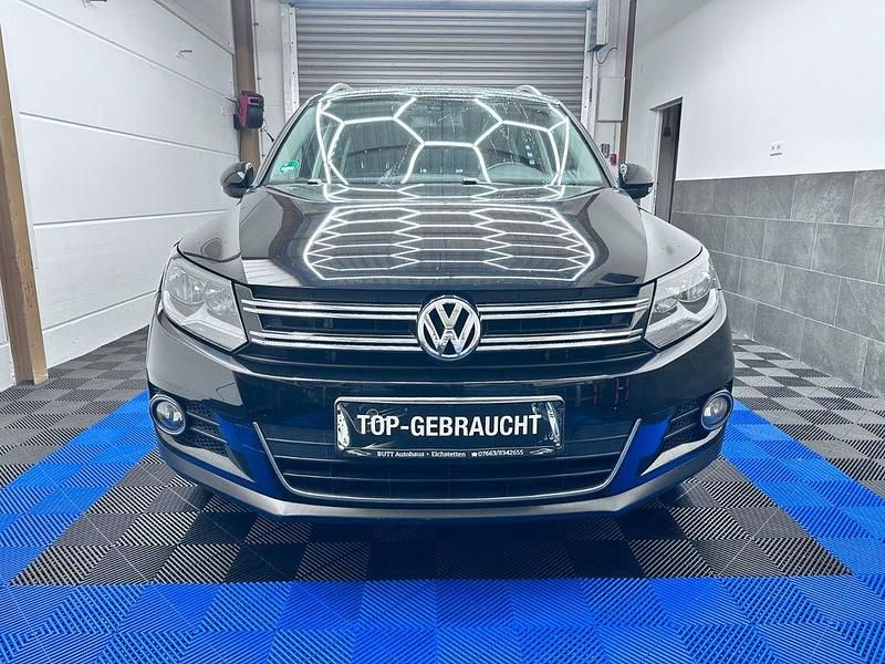 Schwarz Gebraucht 2011 VW Tiguan Sportline SUV | 9.499 € (Fairer Preis) - Bild 1/4