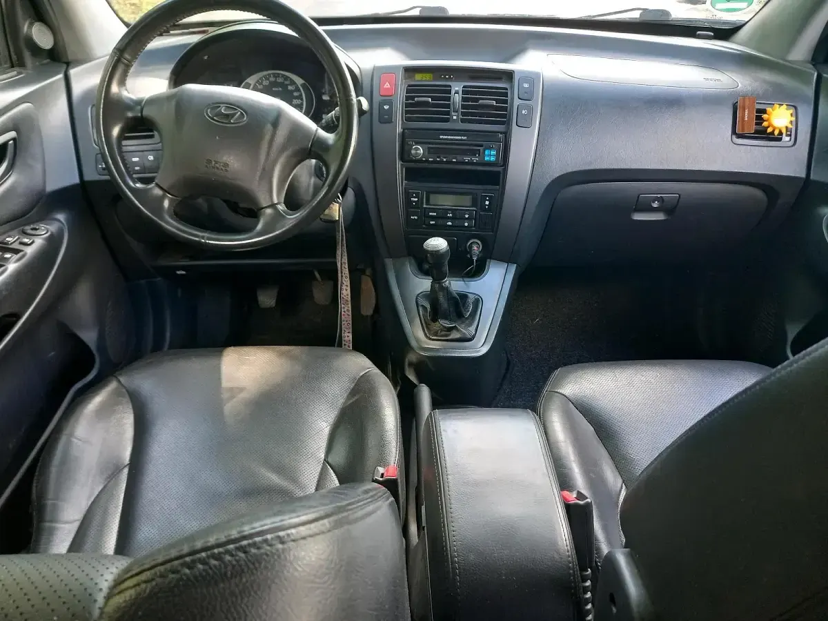 Gebraucht Hyundai Tucson 141 PS (103 kW) 2006 Schwarz SUV