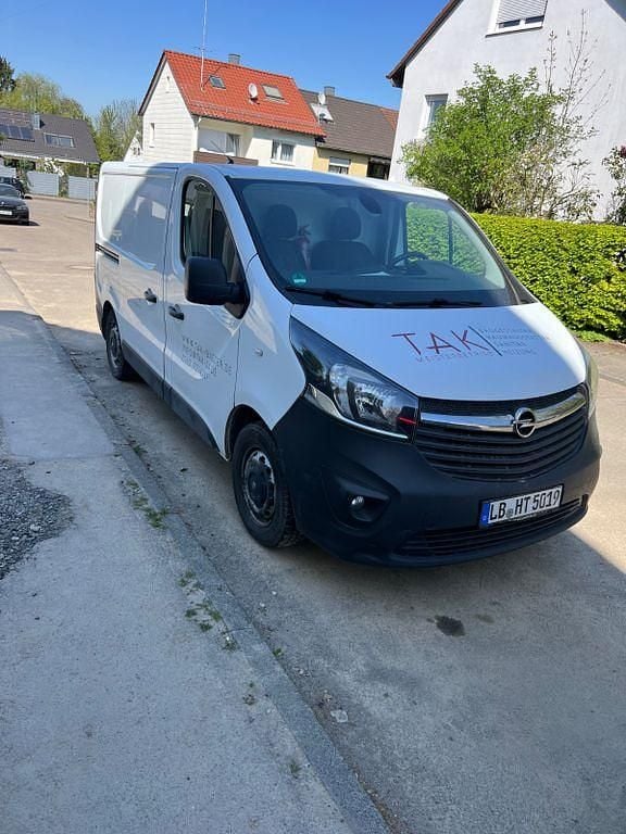 Second-hand Opel Vivaro 95 CP (69 kW) 2017 Alb Monovolum