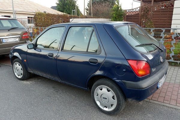 Gebraucht Ford Fiesta 50 PS (36 kW) 2001 Blau Kleinwagen
