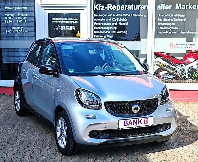 Silber Gebraucht 2016 Smart ForFour Passion Limousine | 12.686 € (Fairer Preis) - Bild 1/4