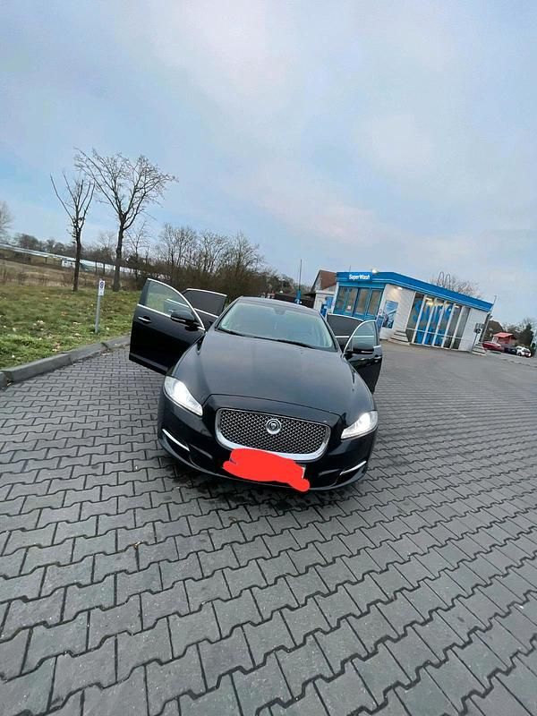 Gebraucht Jaguar XJ 275 PS (202 kW) 2011 Schwarz Limousine