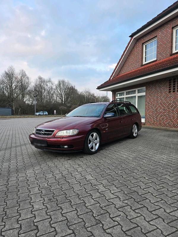 Gebraucht Opel Omega 170 PS (125 kW) 2000 Rot Kombi