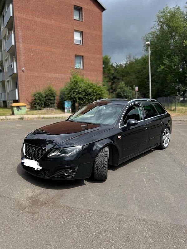 Schwarz Gebraucht 2012 Seat Exeo Kombi | 6.000 € (Etwas zu teuer) - Bild 1/4