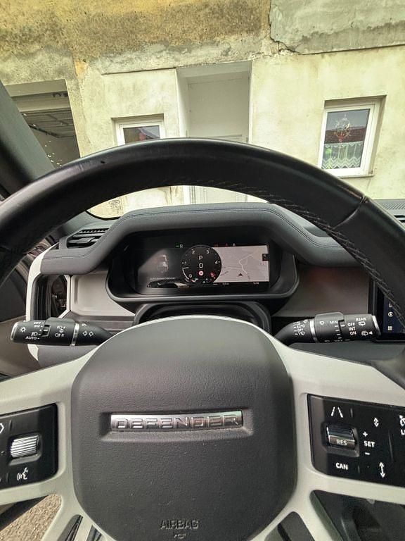 Gebraucht Land Rover Defender SE Dynamic 300 PS (220 kW) 2023 Braun SUV