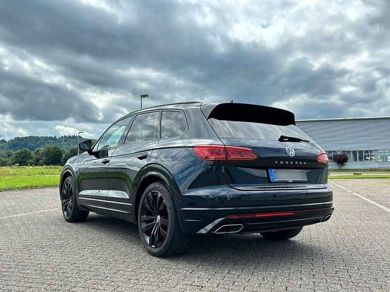 Gebraucht VW Touareg R-line 286 PS (210 kW) 2019 Blau SUV
