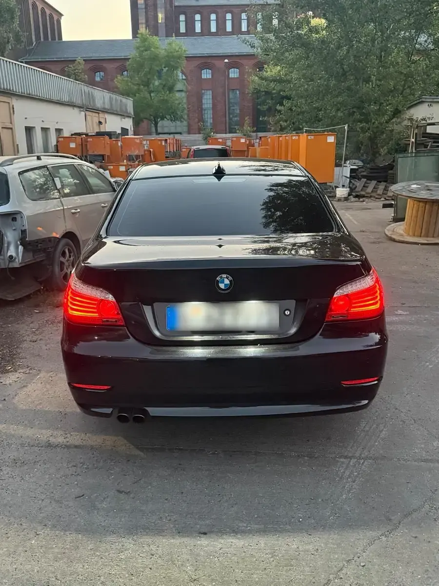 Gebraucht BMW 530 272 PS (200 kW) 2008 Schwarz Limousine