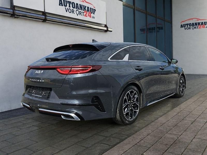 Gebraucht Kia ProCeed GT-Line 160 PS (117 kW) 2022 H8g pentametal Kleinwagen
