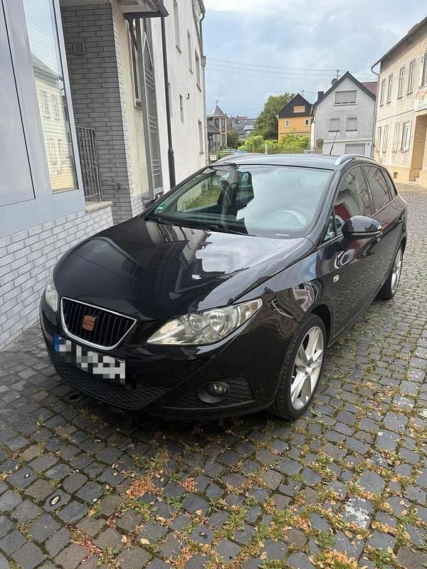 Schwarz Gebraucht 2011 Seat Ibiza ST Style Kombi | 4.100 € (Guter Preis) - Bild 1/4