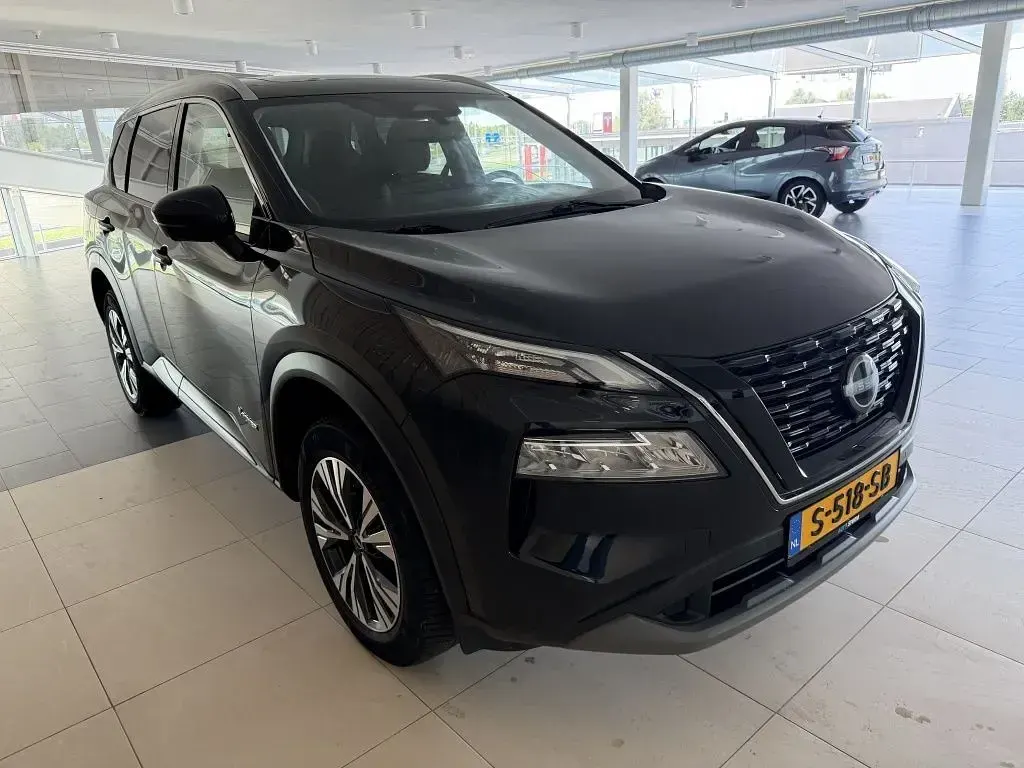Gebraucht Nissan X-Trail N-Connecta 158 PS (116 kW) 2023 Schwarz SUV