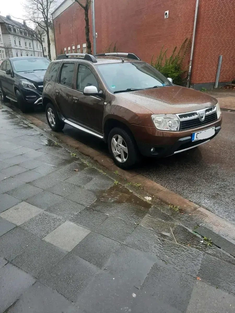 Gebraucht Dacia Duster 107 PS (78 kW) 2011 Braun SUV