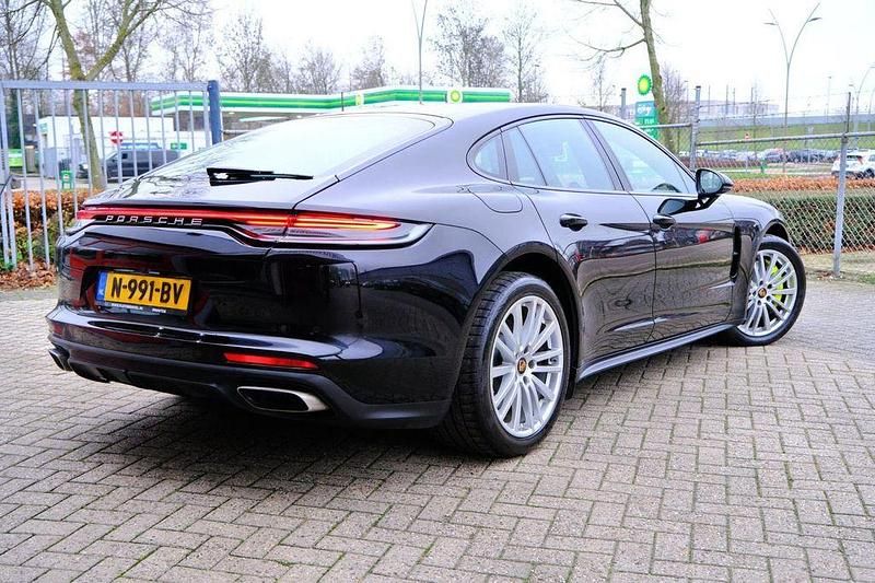 Gebraucht Porsche Panamera 330 PS (242 kW) 2021 Schwarz Limousine