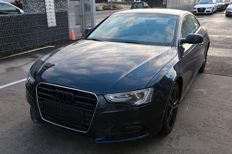 Blau Gebraucht 2013 Audi A5 Sport Coupé | 11.990 € (Guter Preis) - Bild 1/4
