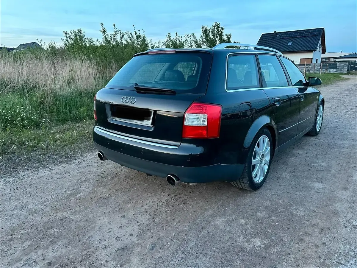 Gebraucht Audi A4 150 PS (110 kW) 2002 Schwarz Kombi