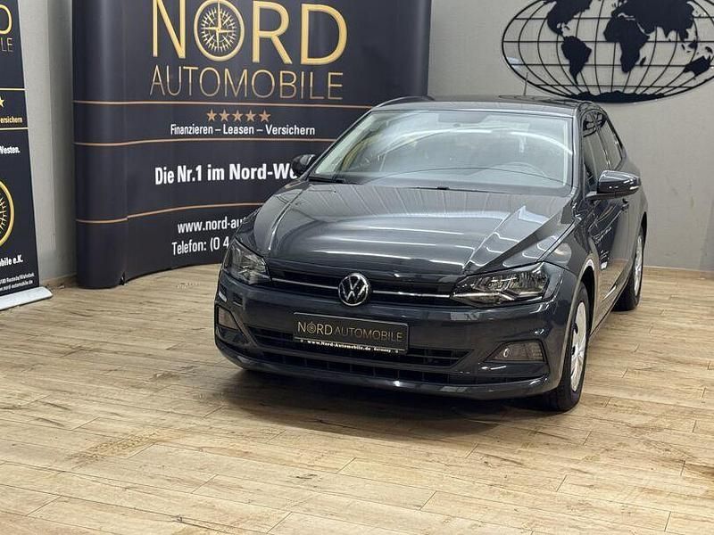 Gebraucht VW Polo Comfortline 90 PS (66 kW) 2021 Uranograu Limousine