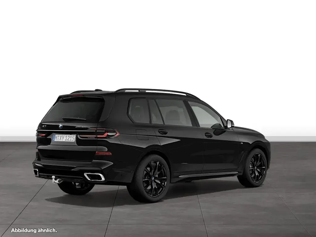 Gebraucht BMW X7 M Sport 340 PS (250 kW) 2025 Schwarz SUV