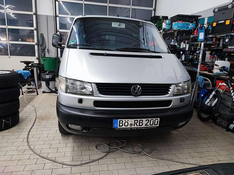 Gebraucht VW T4 116 PS (85 kW) 2000 Silber Van