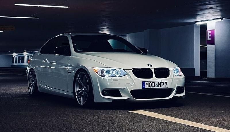 Gebraucht BMW 335 Performance 306 PS (225 kW) 2010 Weiß Coupé
