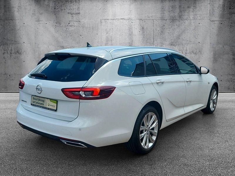 Gebraucht Opel Insignia Business 174 PS (127 kW) 2021 Weiß Kombi