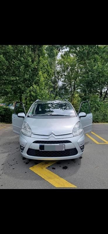 Grau Gebraucht 2011 Citroën Grand C4 Picasso Van / Kleinbus | 3.300 € - Bild 1/4