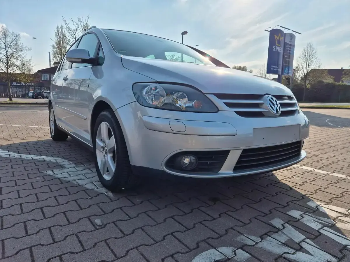 Gebraucht VW Golf V 122 PS (89 kW) 2008 Silber Kleinwagen