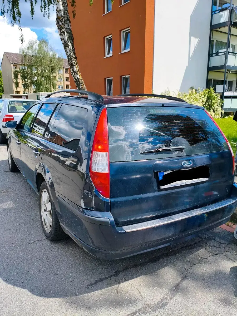 Usado Ford Mondeo 145 CV (106 kW) 2006 Azul Familiar