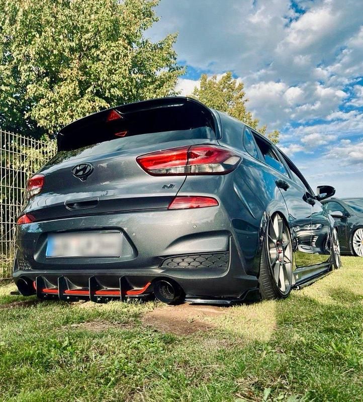 Andere farben Gebraucht 2018 Hyundai i30 Limousine | 20.000 € (Fairer Preis) - Bild 1/4