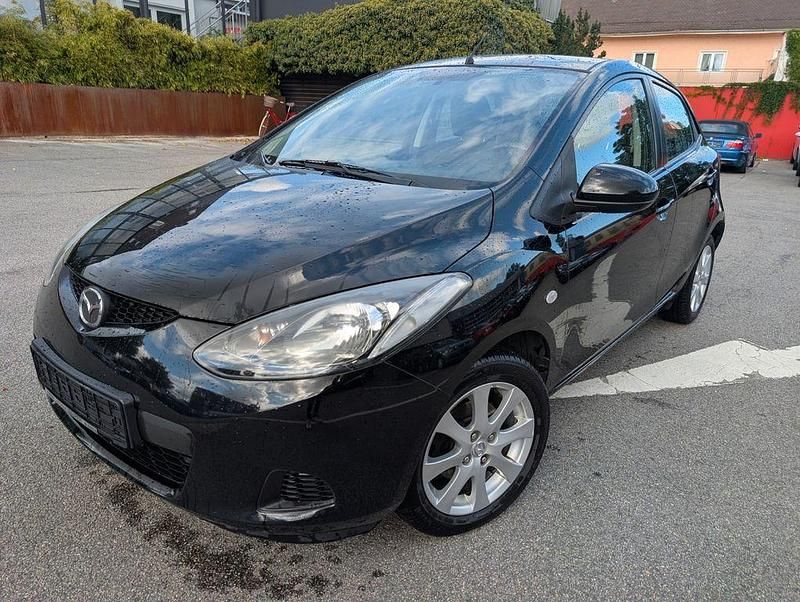 Schwarz Gebraucht 2010 Mazda 2 Independence Limousine | 3.880 € (Fairer Preis) - Bild 1/4