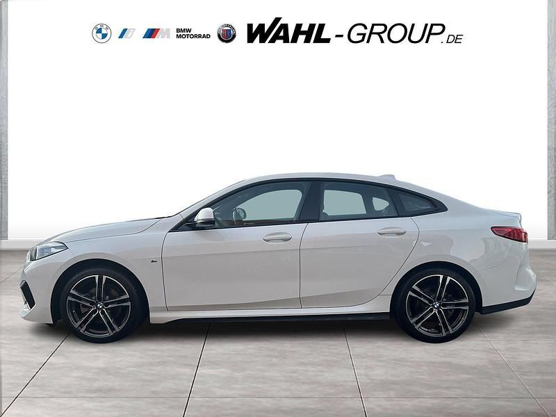 Weiß Gebraucht 2022 BMW 218 M Sport Coupé | 28.850 € (Fairer Preis) - Bild 1/4