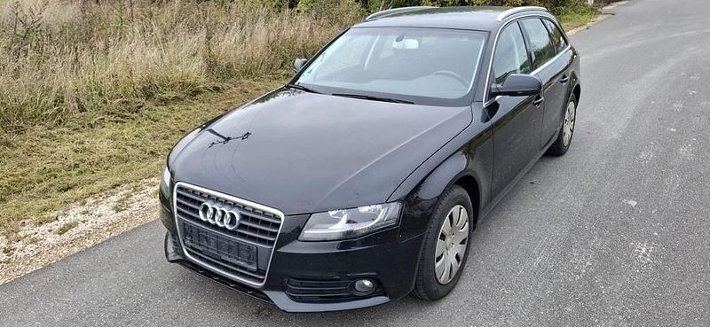 Schwarz Gebraucht 2011 Audi A4 Ambition Kombi | 4.600 € (Superpreis) - Bild 1/4