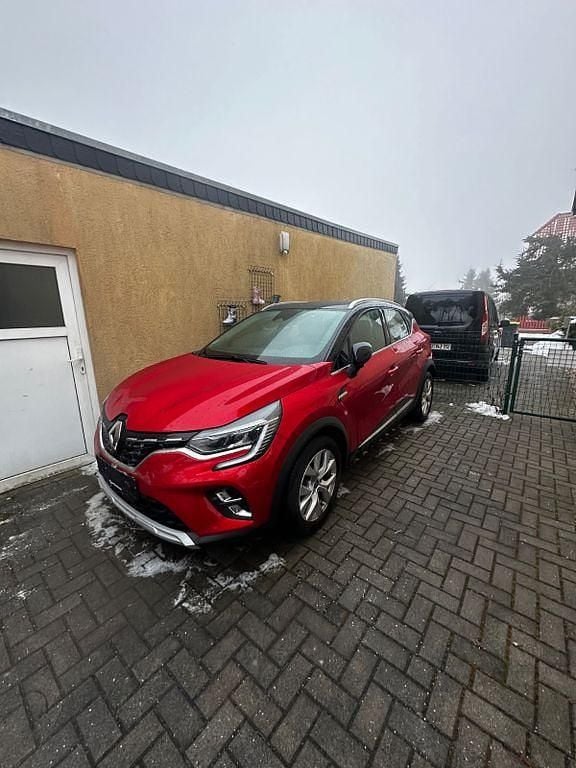 Gebraucht Renault Captur Intens 158 PS (116 kW) 2021 Rot SUV
