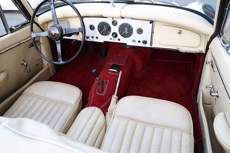 Gebraucht Jaguar XK 190 PS (139 kW) 1958 Rot Cabrio