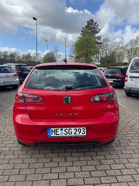 Gebraucht Seat Ibiza Reference 60 PS (44 kW) 2009 Rot Limousine
