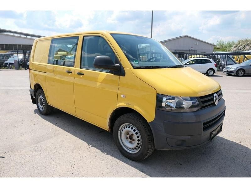 Gebraucht VW Transporter 84 PS (61 kW) 2011 Ginstergelb r1032 Van