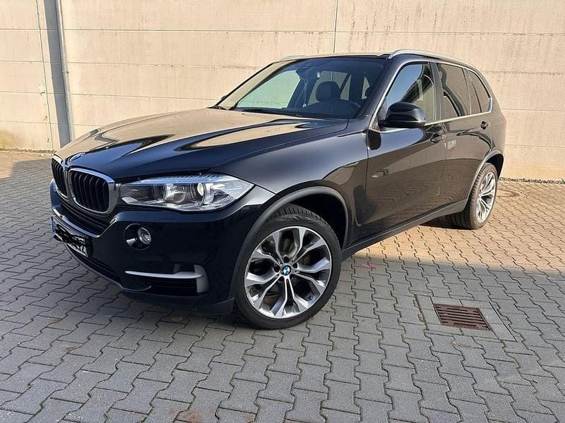 Schwarz Gebraucht 2015 BMW X5 SUV | 20.900 € - Bild 1/4