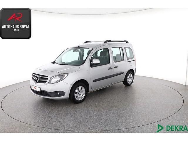 Silber Gebraucht 2018 Mercedes Citan 112 Kombi | 12.880 € (Fairer Preis) - Bild 1/4