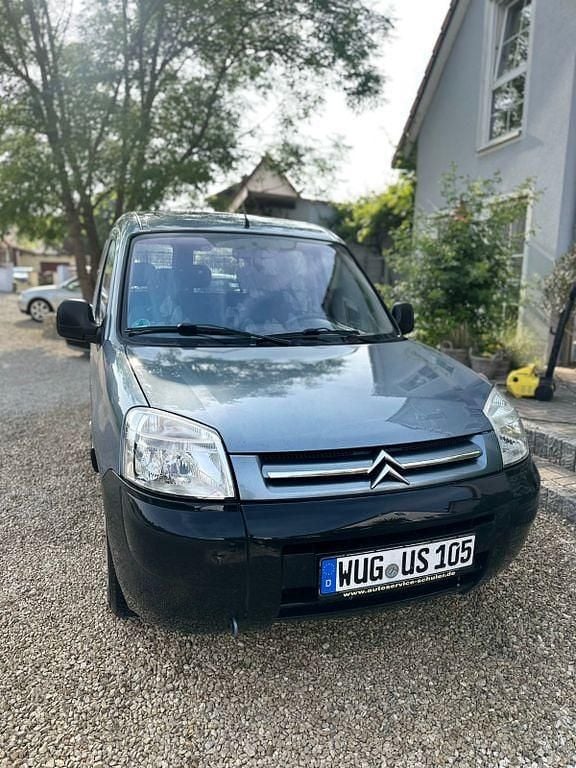 Grau Gebraucht 2007 Citroën Berlingo Advance Van / Kleinbus | 3.500 € (Fairer Preis) - Bild 1/4