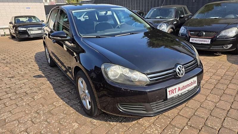 Gebraucht VW Golf VI Trendline 80 PS (58 kW) 2010 Deep black perleffekt Kleinwagen