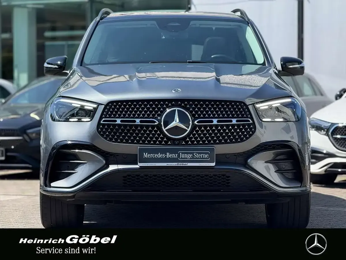 Gebraucht Mercedes GLE450 AMG 367 PS (269 kW) 2025 Grau SUV