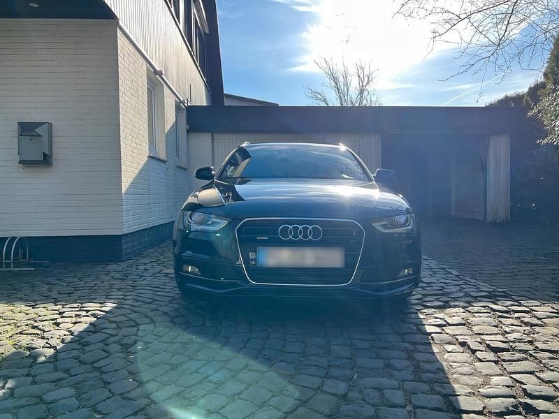 Gebraucht Audi A4 S-Line 177 PS (130 kW) 2013 Schwarz Kombi