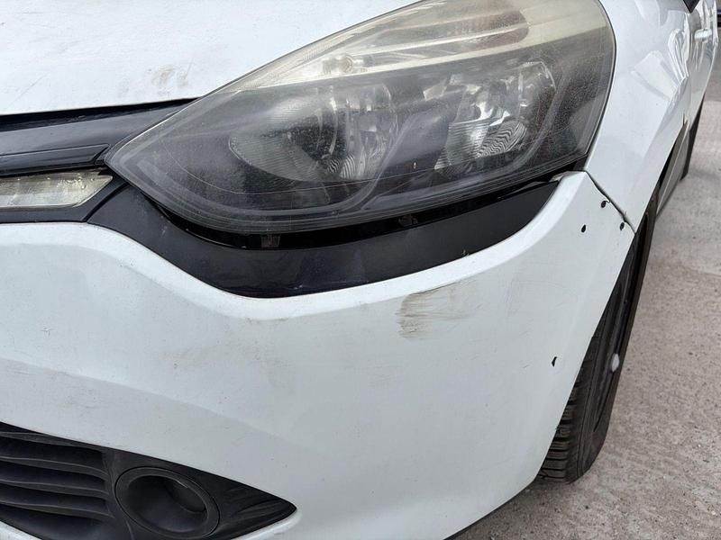 Gebraucht Renault Clio IV Dynamique 73 PS (53 kW) 2013 Weiß Kleinwagen