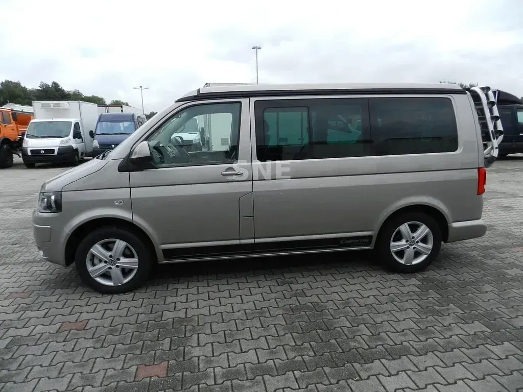 Gebraucht VW Multivan Beach 179 PS (131 kW) 2012 Beige Van / Kleinbus