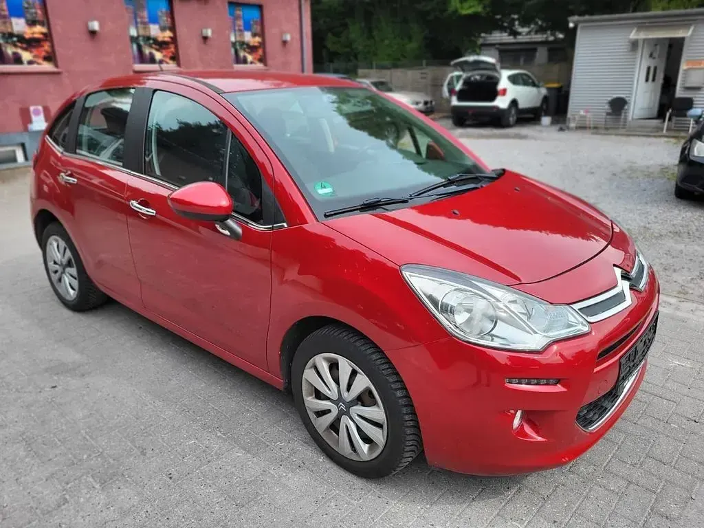 Gebraucht Citroën C3 SELECTION 68 PS (50 kW) 2015 Rot Limousine