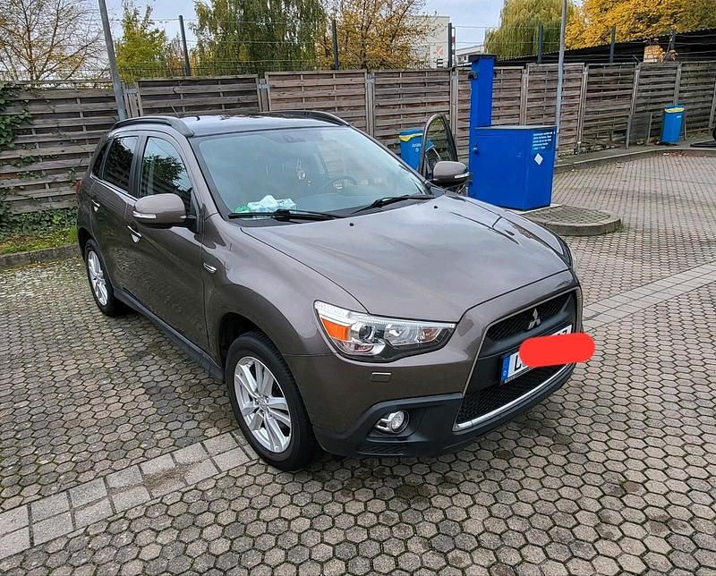 Braun Gebraucht 2011 Mitsubishi ASX SUV | 5.400 € (Fairer Preis) - Bild 1/4
