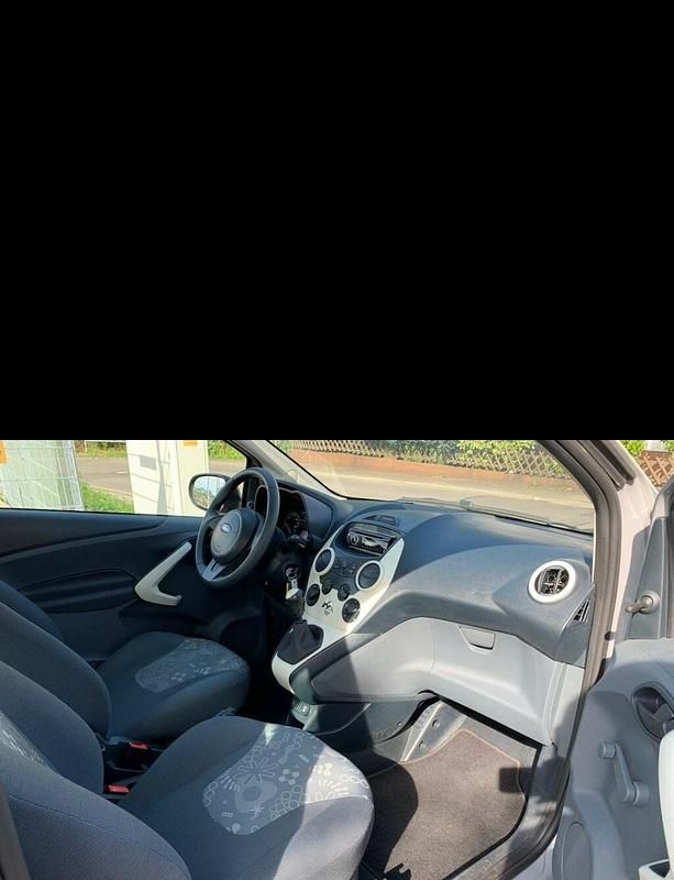 Second-hand Ford Ka 70 CP (51 kW) 2015 Gri Coupe