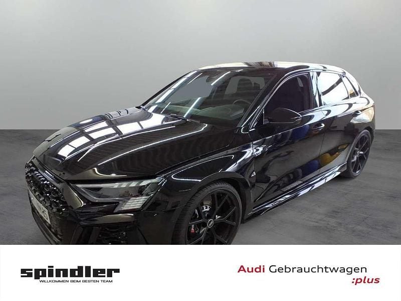 Mythosschwarz metallic Gebraucht 2022 Audi RS3 Limousine | 50.980 € (Superpreis) - Bild 1/4