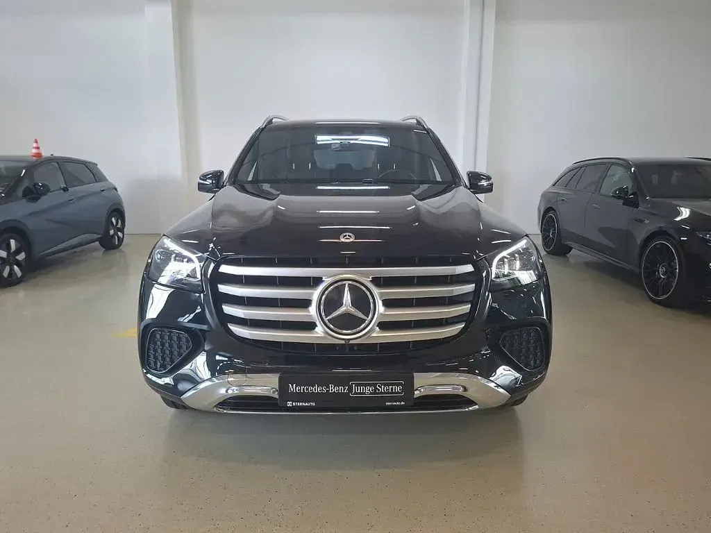 Gebraucht Mercedes GLS450 Premium Plus 381 PS (280 kW) 2025 Metalliclack obsidianschwarz SUV