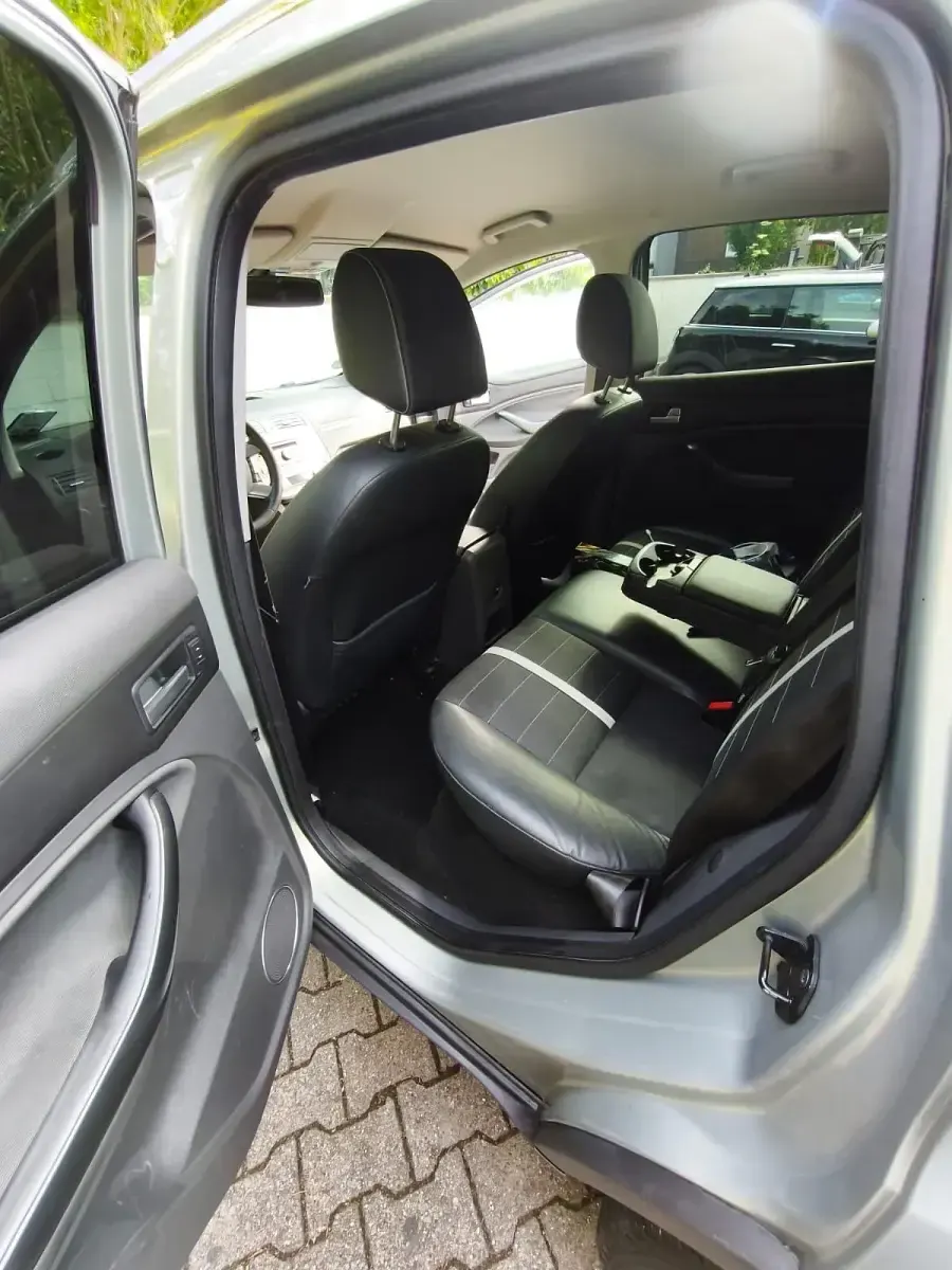 Gebraucht Ford Kuga Titanium 103 PS (75 kW) 2009 Gold SUV
