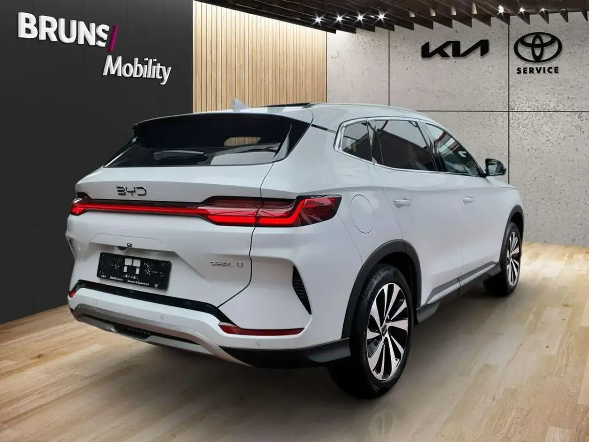 Ny BYD Seal U Design 160 kW (218 HK) 2026 Hvid SUV